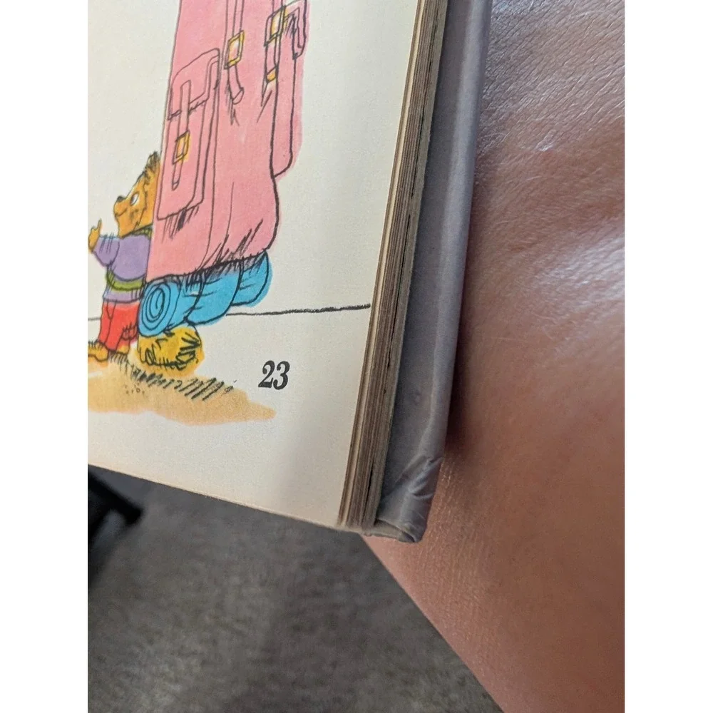 Richard Scarry's Cars and Trucks and Things That Go Golden Book Hardcover